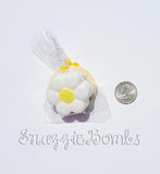 60 Daisy Bath Bombs