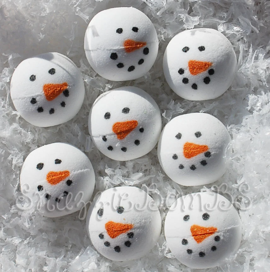 Snowmen Bath bomb, bath bomb, Christmas bath bomb, kids bath bomb, bath bomb for kids, bath bombs, stocking stuffer, stocking stuffers